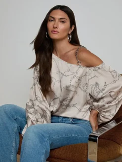 Asami Chain One-Shoulder Blouse