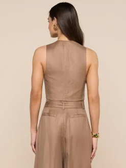 Jianna Vest