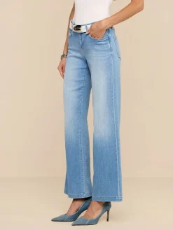 Joanne Low-Rise Wide-Leg Jean