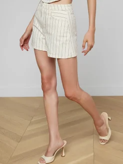 Lissania Short